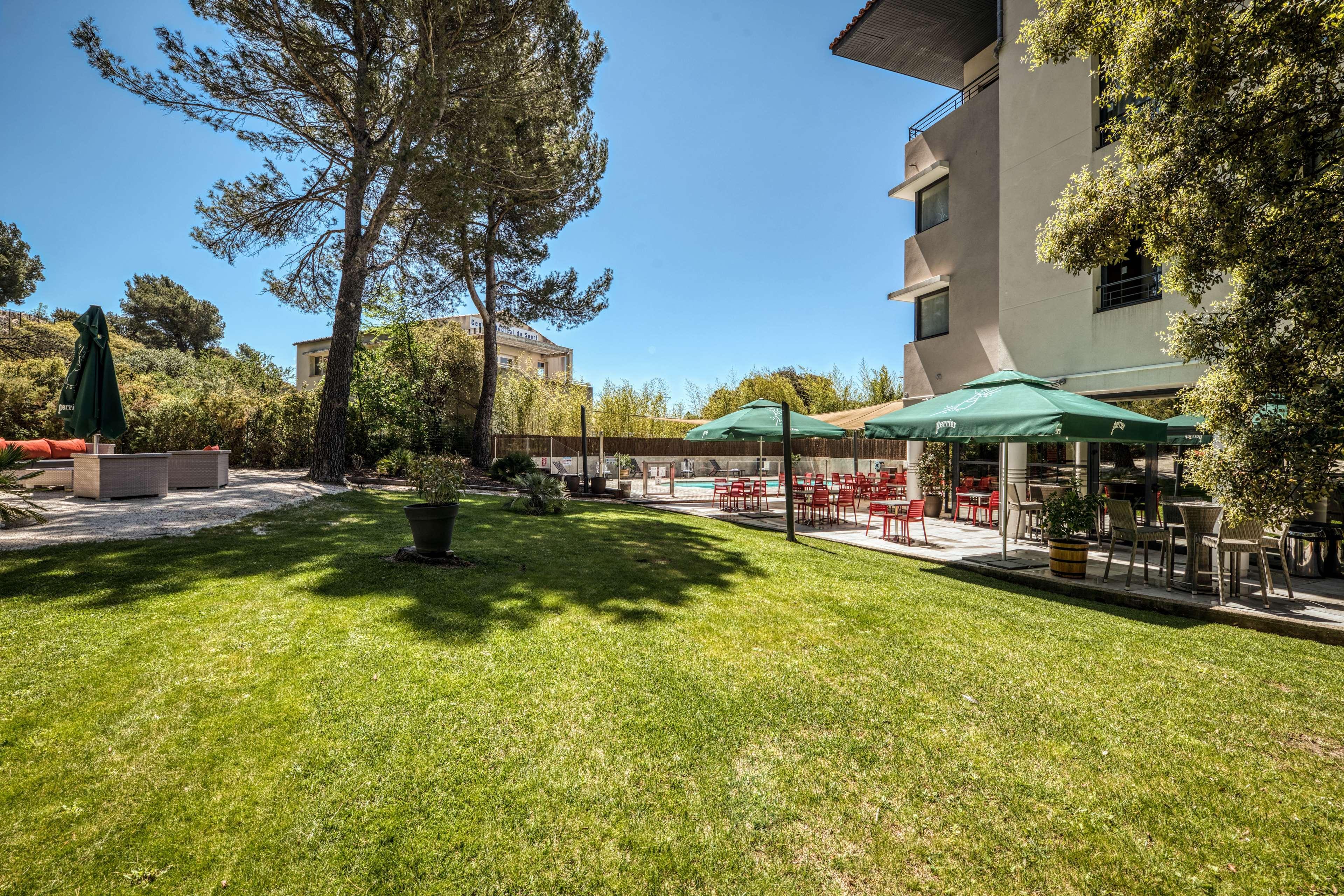 Mercure Aix-En-Provence La Duranne Gare Tgv Exteriér fotografie