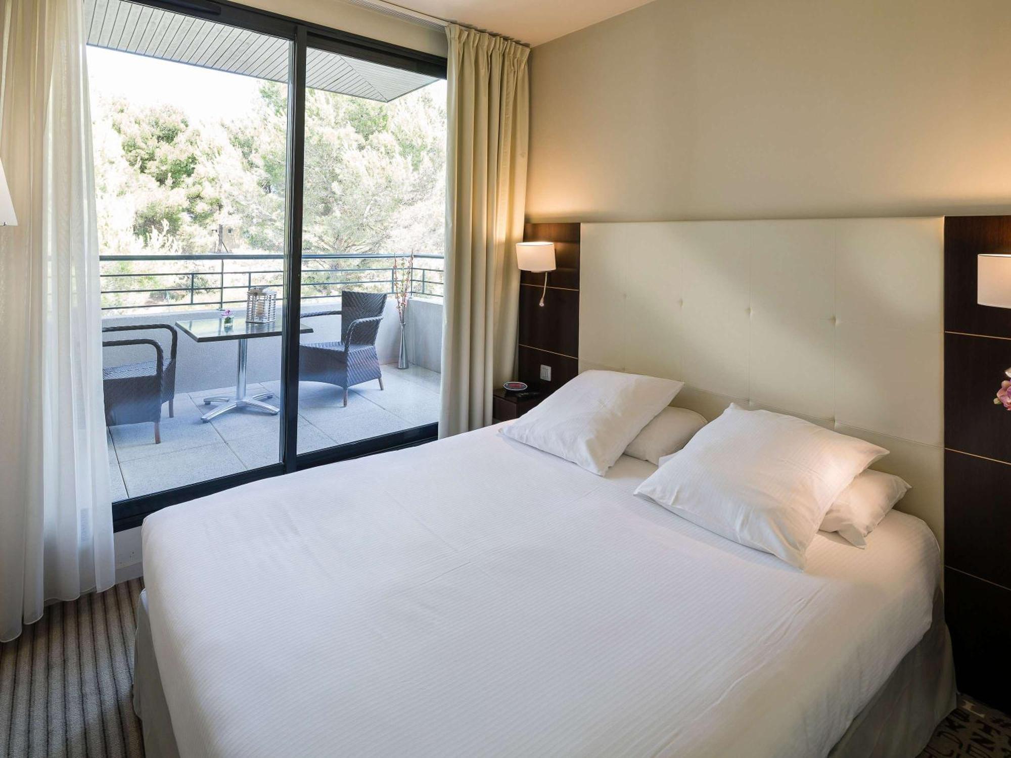 Mercure Aix-En-Provence La Duranne Gare Tgv Exteriér fotografie